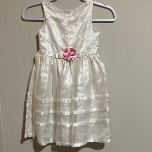 Youngland White Floral Dress with Pink Flower